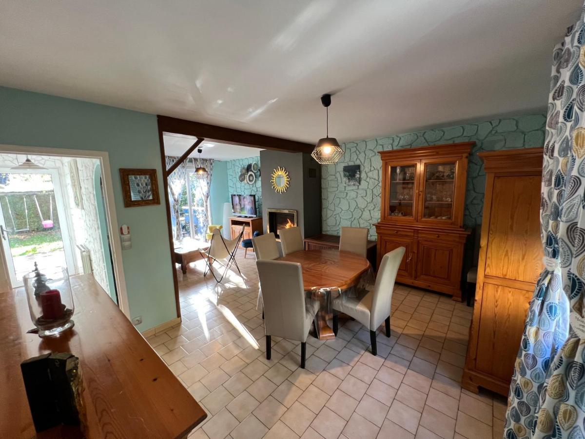 Maison Avec Piscine Et Sauna A Vire ภายนอก รูปภาพ