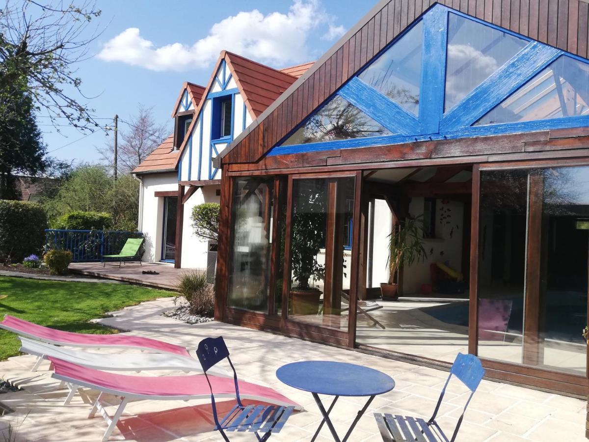 Maison Avec Piscine Et Sauna A Vire ภายนอก รูปภาพ